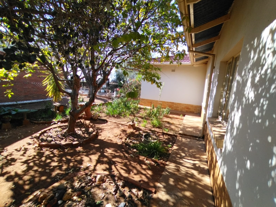 3 Bedroom Property for Sale in Beaconsfield Northern Cape